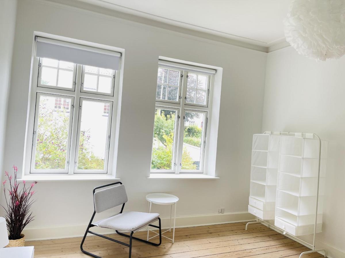 Aday - City Central Mansion - 1 Bedroom Apartment With Garden Άλμποργκ Εξωτερικό φωτογραφία